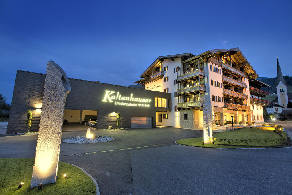 Das Gemuetliche Dorfhotel Kaltenhauser Холлерсбах  Экстерьер фото
